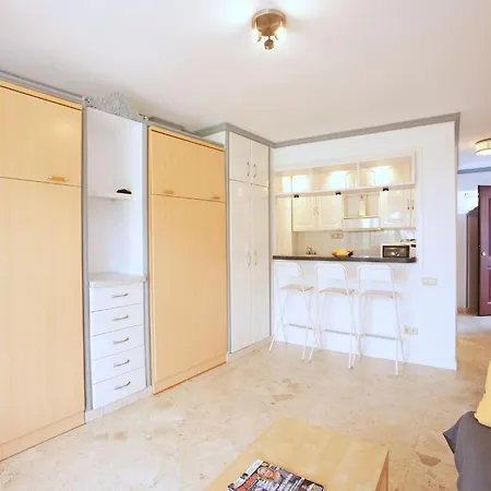 House In Near Sandy بيت للعطل *